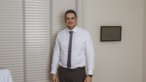 Dr. Caio de Mílio atendimento humanizado